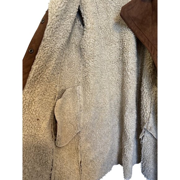 Vintage County Clothing Company Studded Faux Shearling Coat Women’s M Brown Crea - Picture 5 of 8